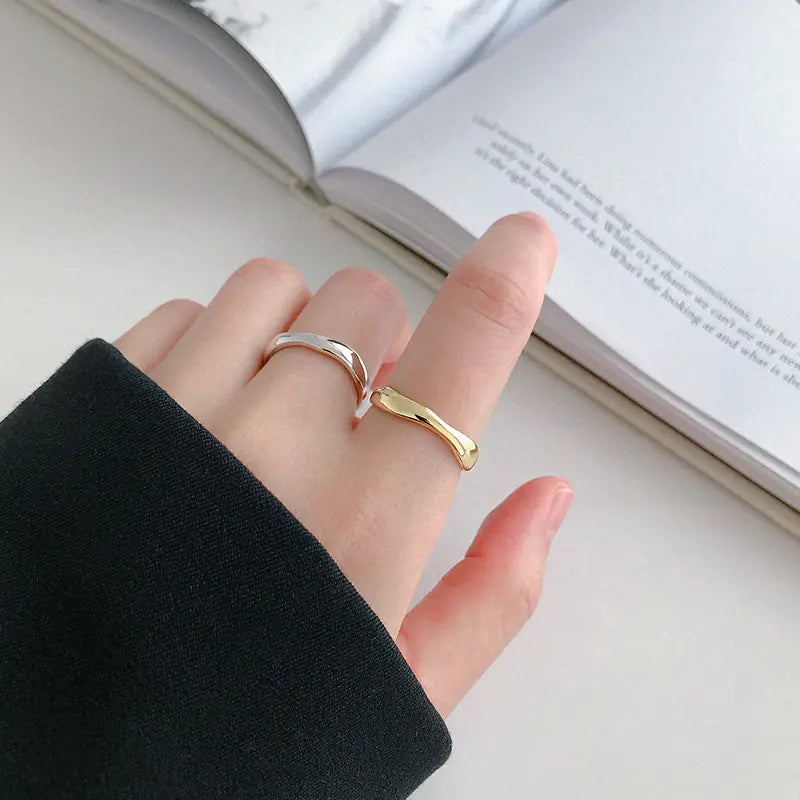 Vintage Wavy Curve Ring for Women's Party Wear