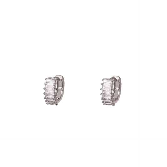 Sparkling Zirconia Stud Earrings for Summer Elegance