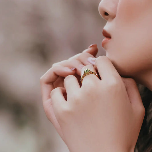 Vintage-Inspired Women's Fashion Ring for Elegance