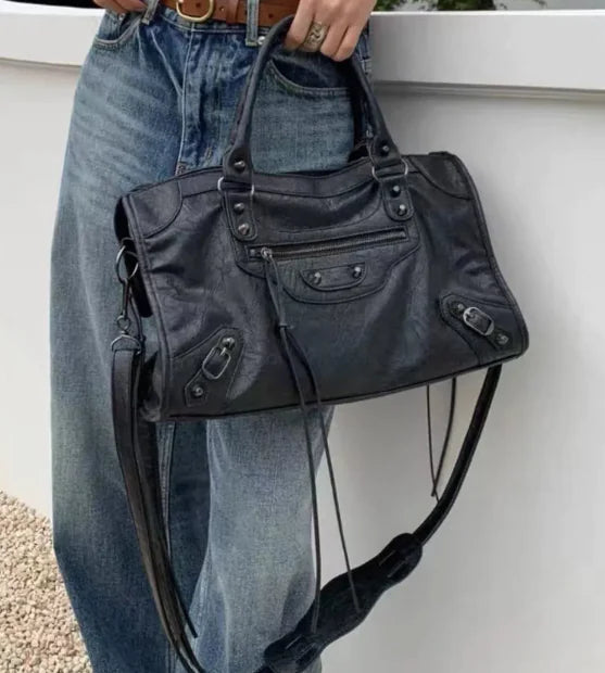 Body Shoulder Bag