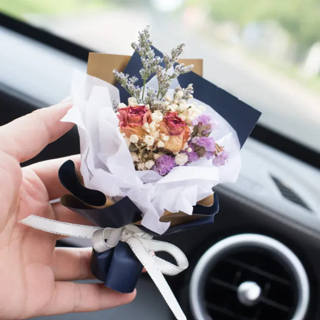 Car Vent Aromatherapy Perfume with Handmade Eternal Dried Rose Bouquet