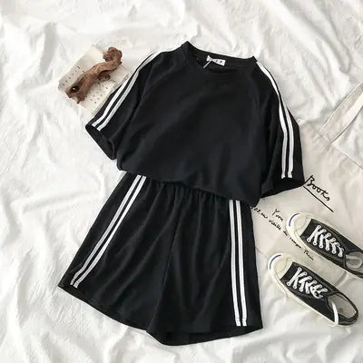 Chic Women's Casual Sportswear Set - Short Sleeve & Shorts