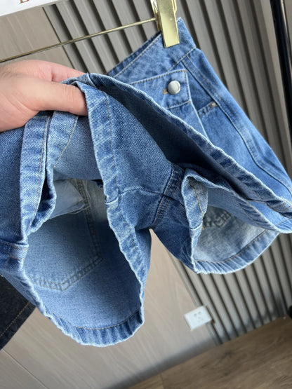 Denim suit 2025 New Hottie Style women sexy V-neck loose version short denim top asymmetrical culottes