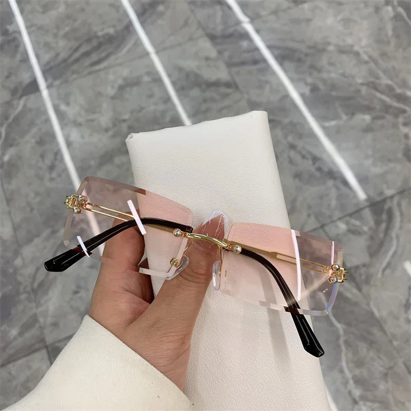 Vintage Fashion Rimless Sunglasses for Women Frameless Rectangle Shades Gradient UV400 Summer Traveling Sun Glasses for Womenn