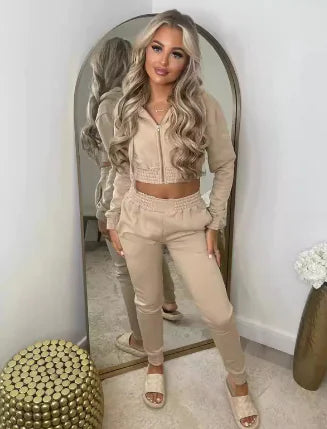 Hooded Long Sleeve Tracksuit Set for Sports