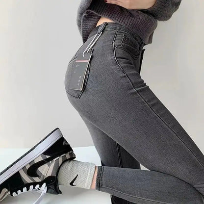High-Waisted Stretch Jeans for Women