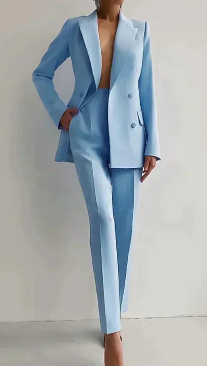 Fashionable Women's Suit