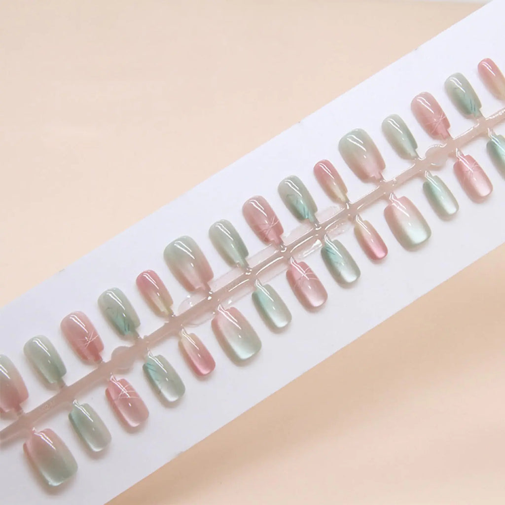 30Pcs Cat Eye Press on Nails with Curve Line Design Gradient Cat Eye Manicure Art Acrylic Short Trapezoid Fake Nails Stick on Nails Glossy Green Ombre Cat Eye False Nails Gel Glue on Nails for Women