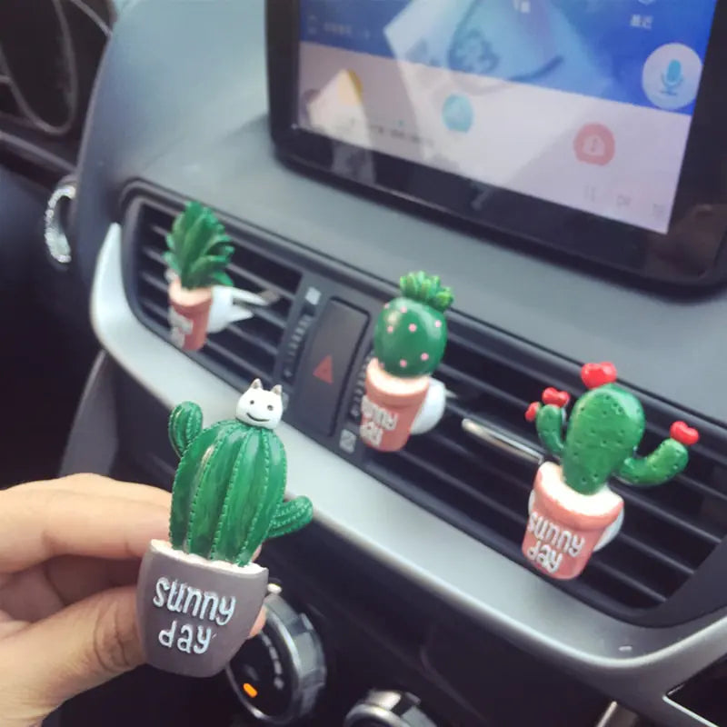 Car Air Vent Perfume Clip with 3D Cartoon Design