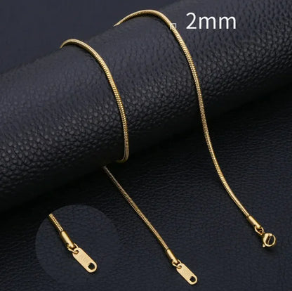 Serpent Curve Necklace