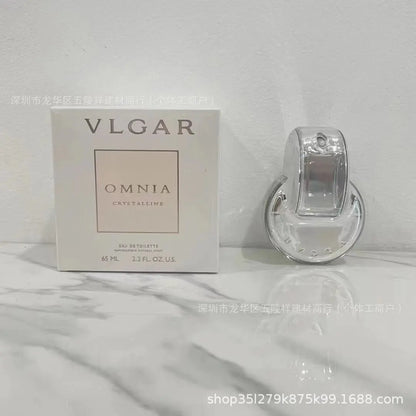 Vietnamese Gem Perfume with Lasting Freshness and Energy