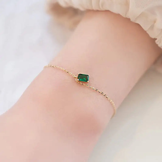 S925 Silver Emerald Bracelet for Women - Simple Elegance