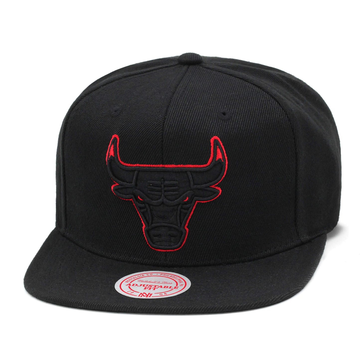Mitchell & Ness Chicago Bulls Adjustable Snapback & Strap Back Hat NBA Basketball Flat & Curve Bill Baseball Cap (One Size Black/Red Trim)
