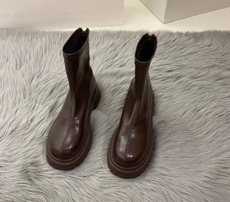 Versatile Closed Tractor Boot (One Pair)